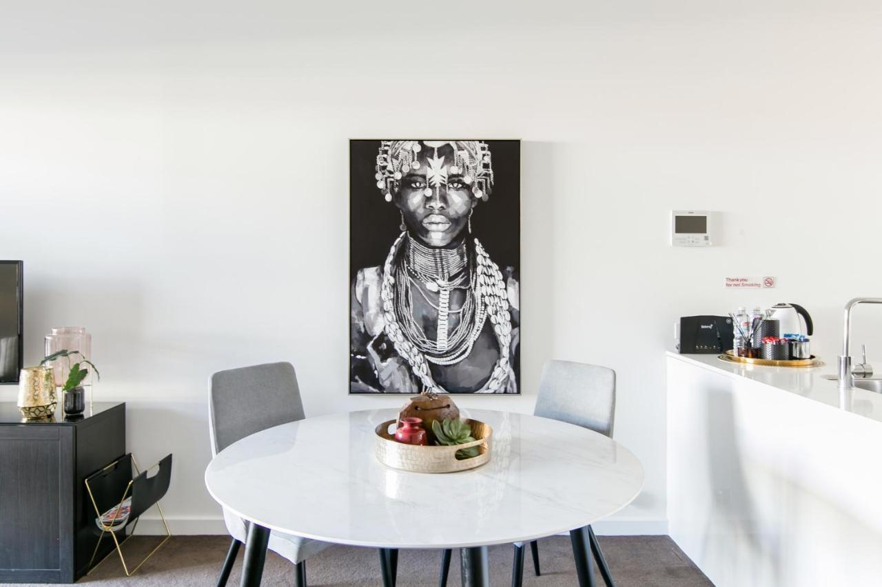 Lux 2Br Apt On Hindmarsh Sq-Pool-Gym-Sauna-Parking Adelaide Exteriör bild